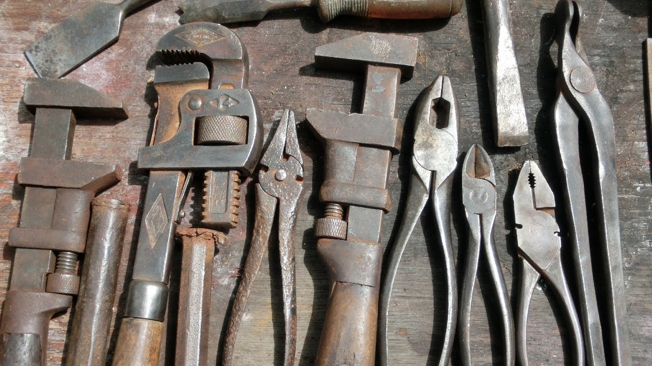 How to Clean Antique Tools: Expert Tips for Restoration