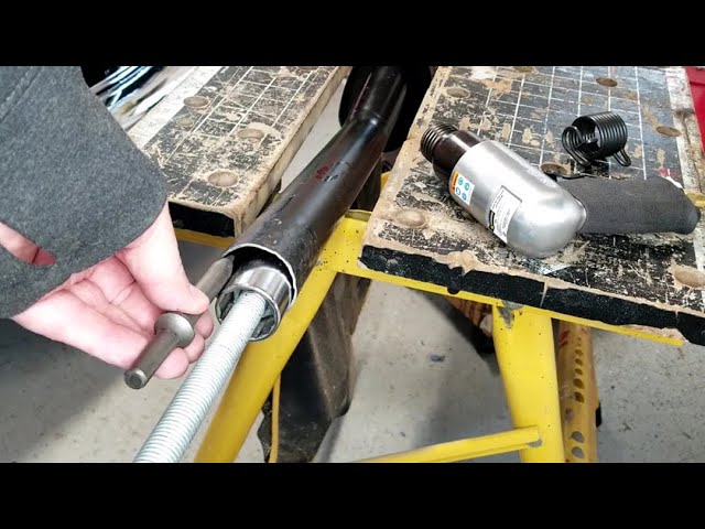 How to Expand Exhaust Pipe Without Tool