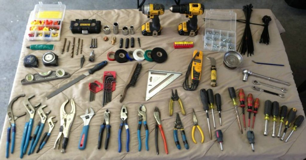 Must Have Electrician Tools