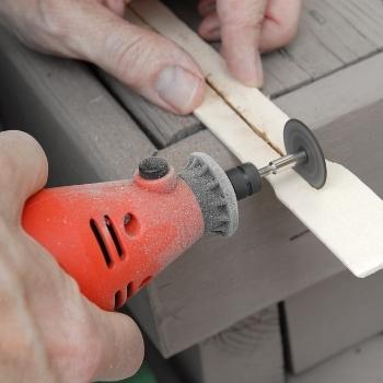 What Tool to Use to Cut Metal