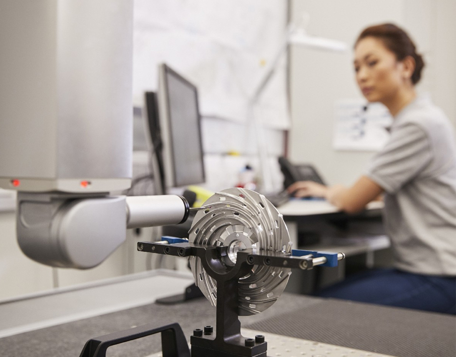 What Tools Do Mechanical Engineers Use: Essential Gear Guide