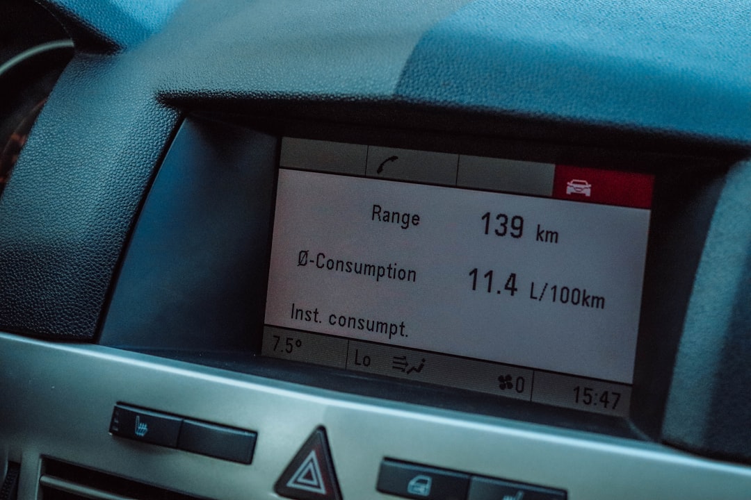 How Do Scan Tools Communicate With the Vehicle: Explained