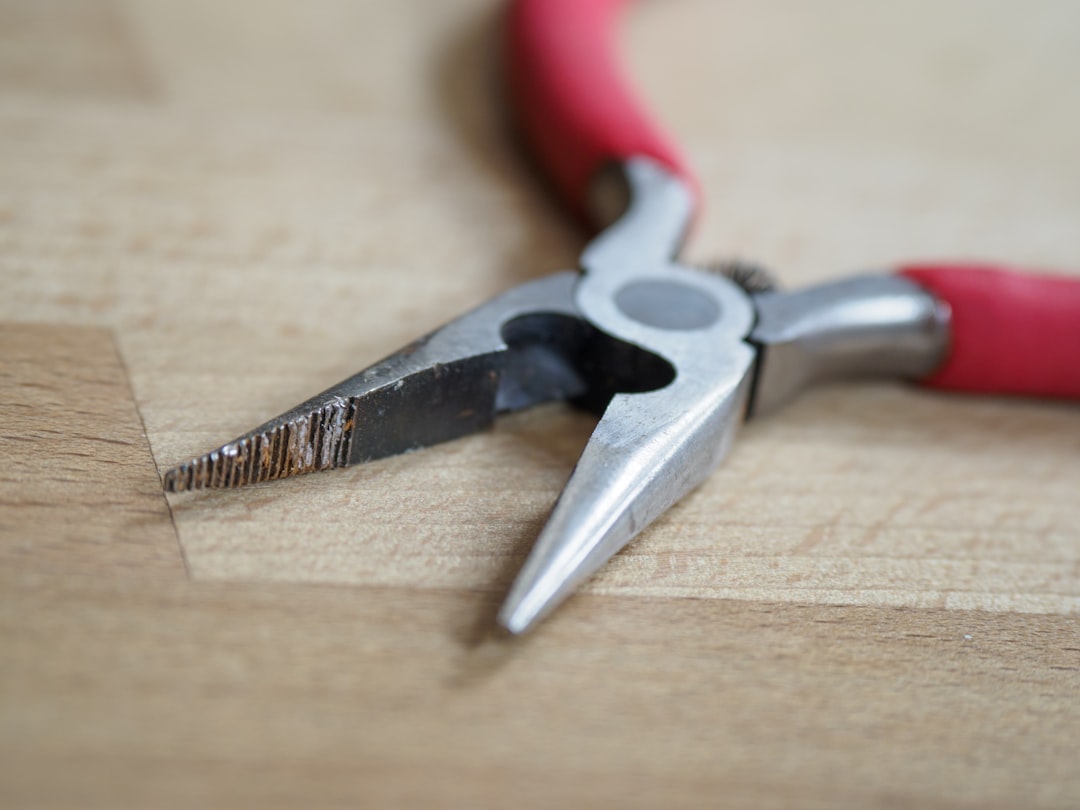 How to Use Jigsaw Power Tool: Tips for Precision Cutting