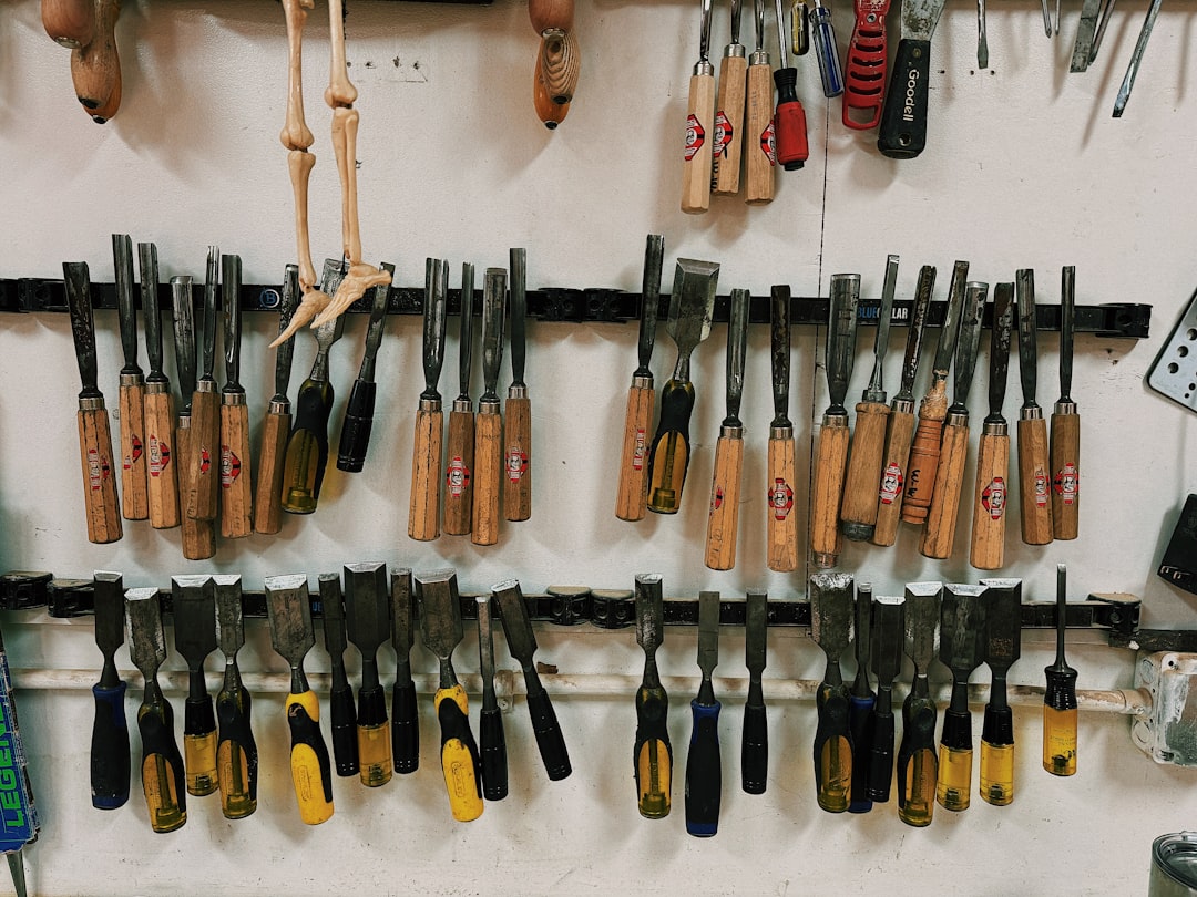 Who Makes Milwaukee Hand Tools: Industry Insights