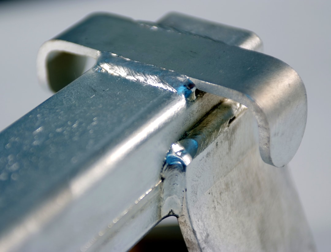 Will a Multi Tool Cut Metal? Discover Its True Potential